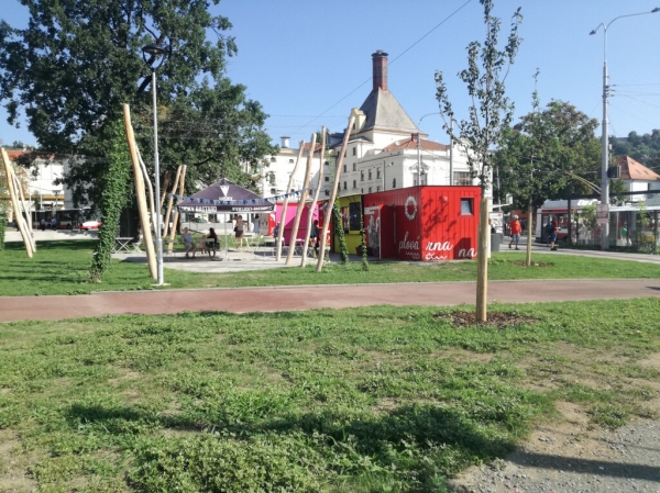 Úprava veřejného prostoru mezi ulicemi Výstavní - Veletržní při Mendlově náměstí